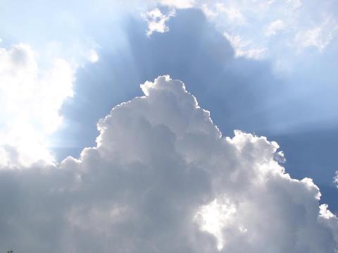 dios entre las nubes