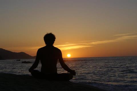 meditacion ante el sol