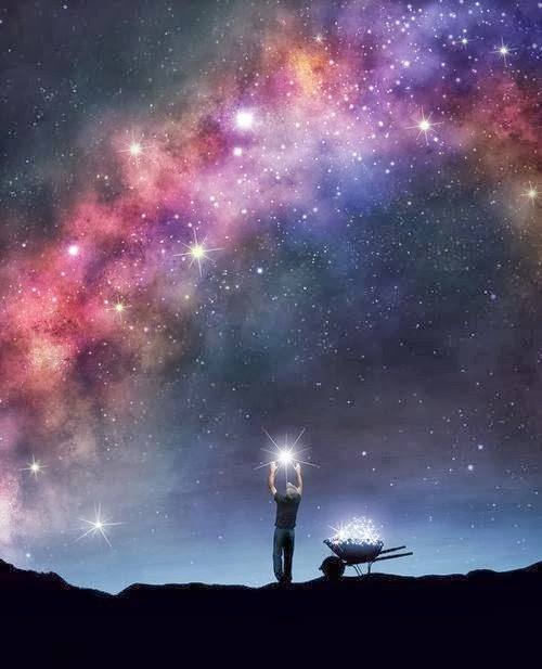 hombre recogiendo polvo de estrellas